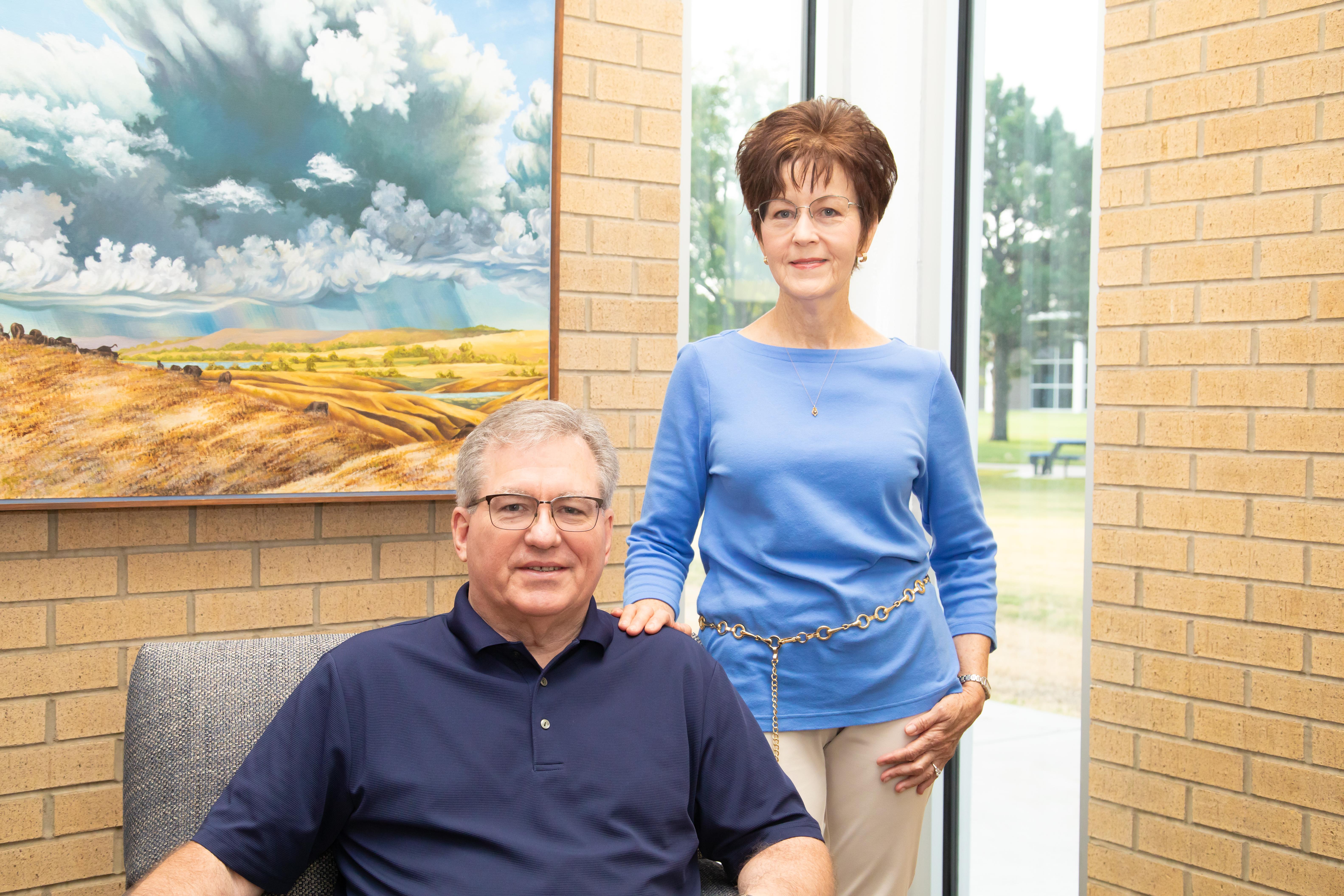 Barry and Monica Bowers receive the Old Bill Honorarium